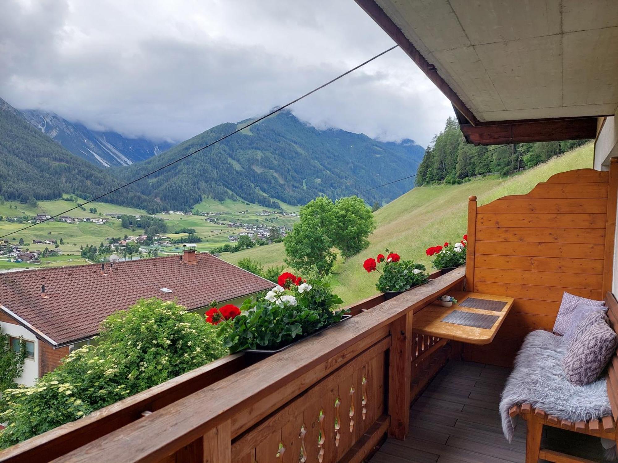 Pension Riese Neustift im Stubaital Exterior photo